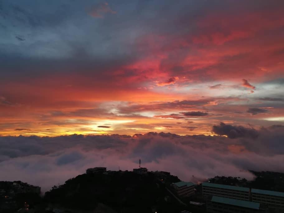 Vacation House In Baguio With Amazing Sunset Views Baguio City Екстериор снимка