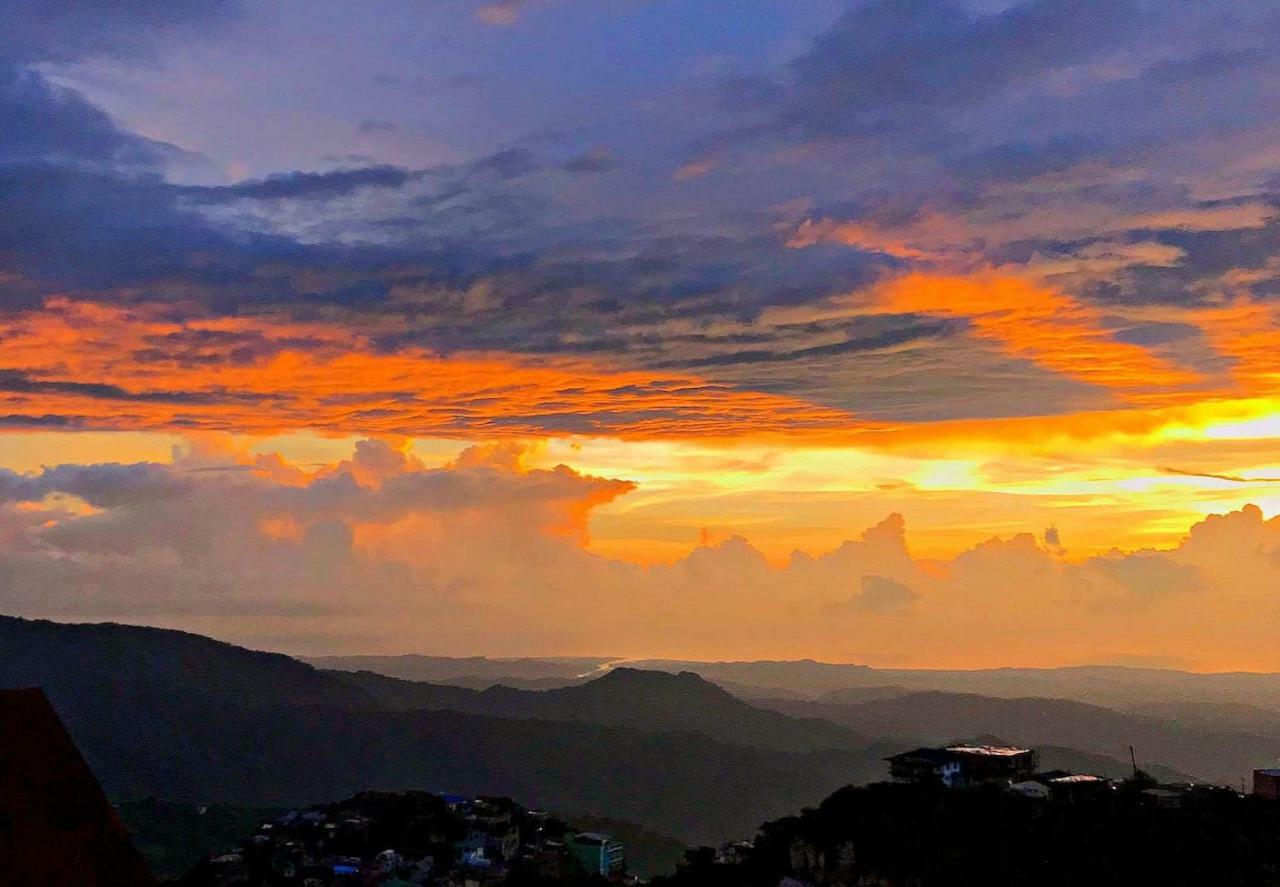 Vacation House In Baguio With Amazing Sunset Views Baguio City Екстериор снимка